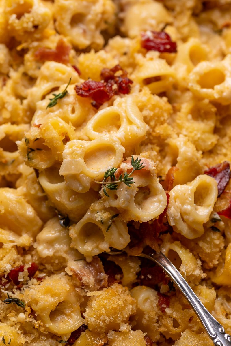 Bacon-Topped Mac and Cheese