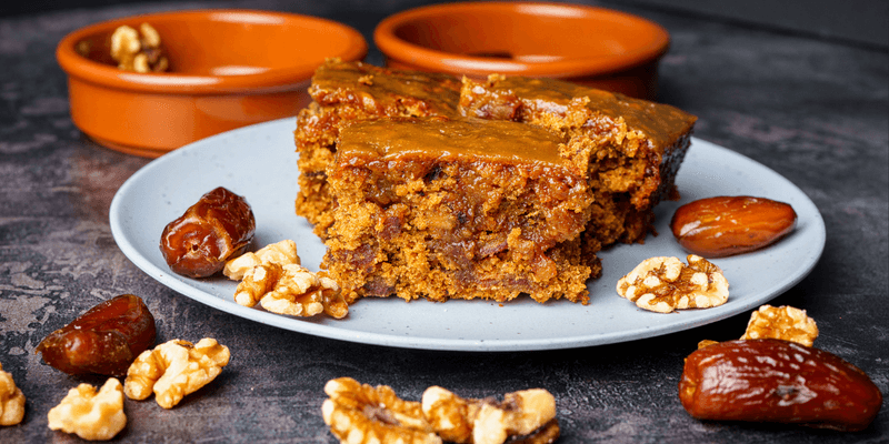 Date and Walnut Traybake