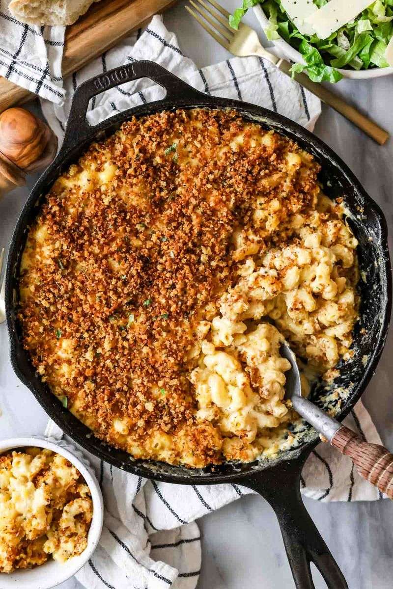 Cheesy Baked Mac And Cheese