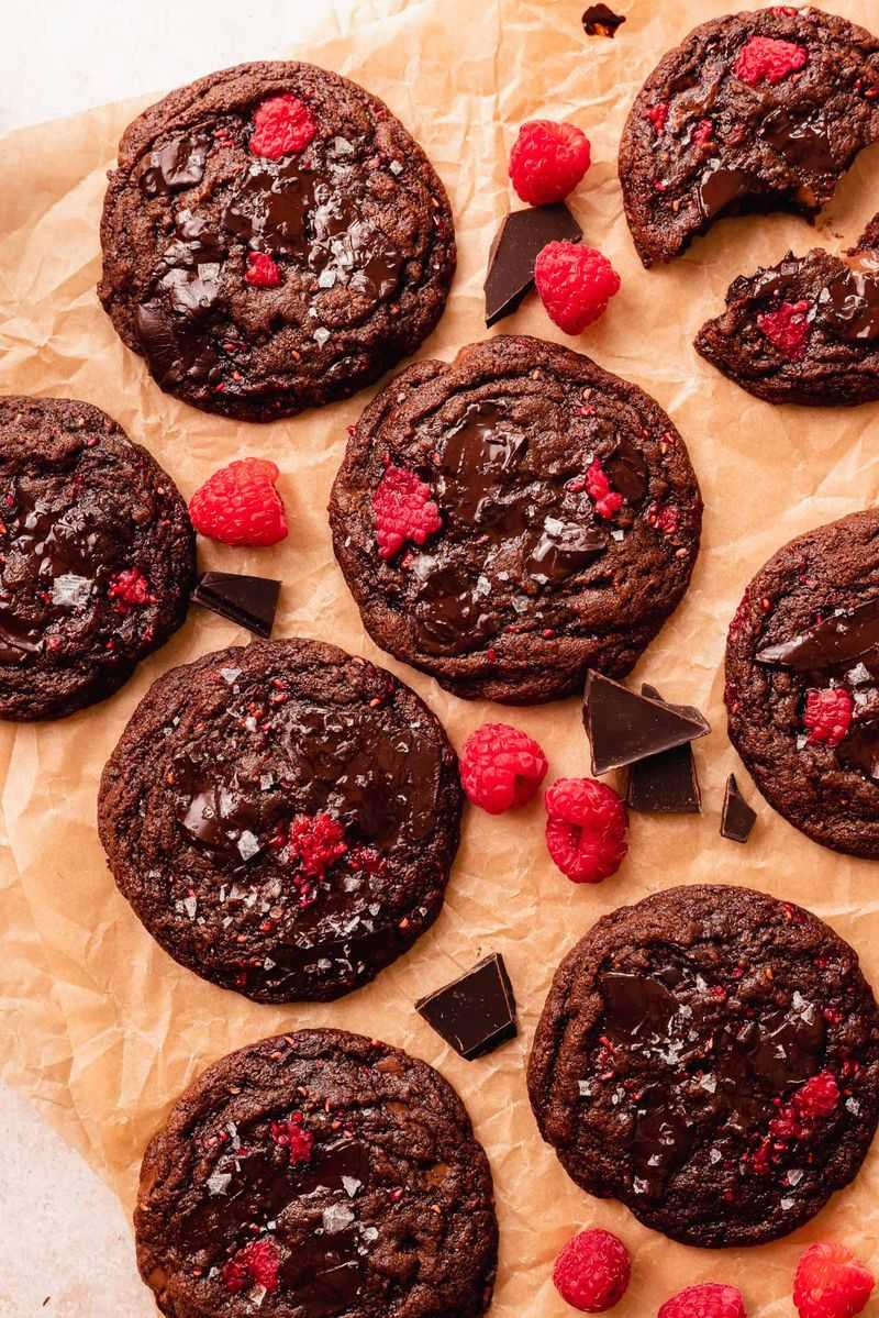 Raspberry Jam and Dark Chocolate Stuffed Cookies