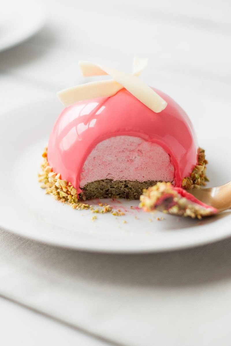 Biscuit Mousse Dome