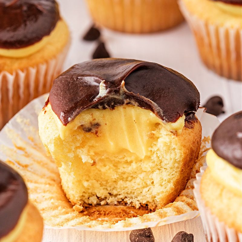 Boston Cream Pie Cupcakes