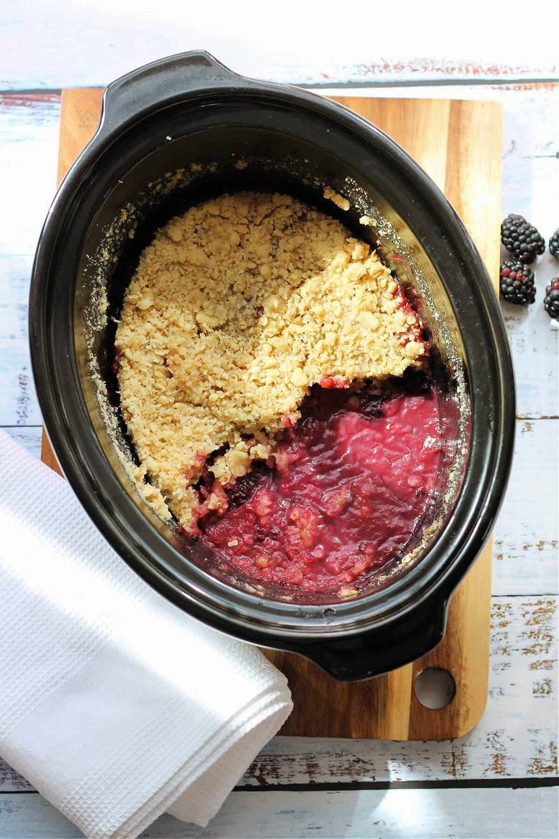 Slow Cooker Blackberry Crumble
