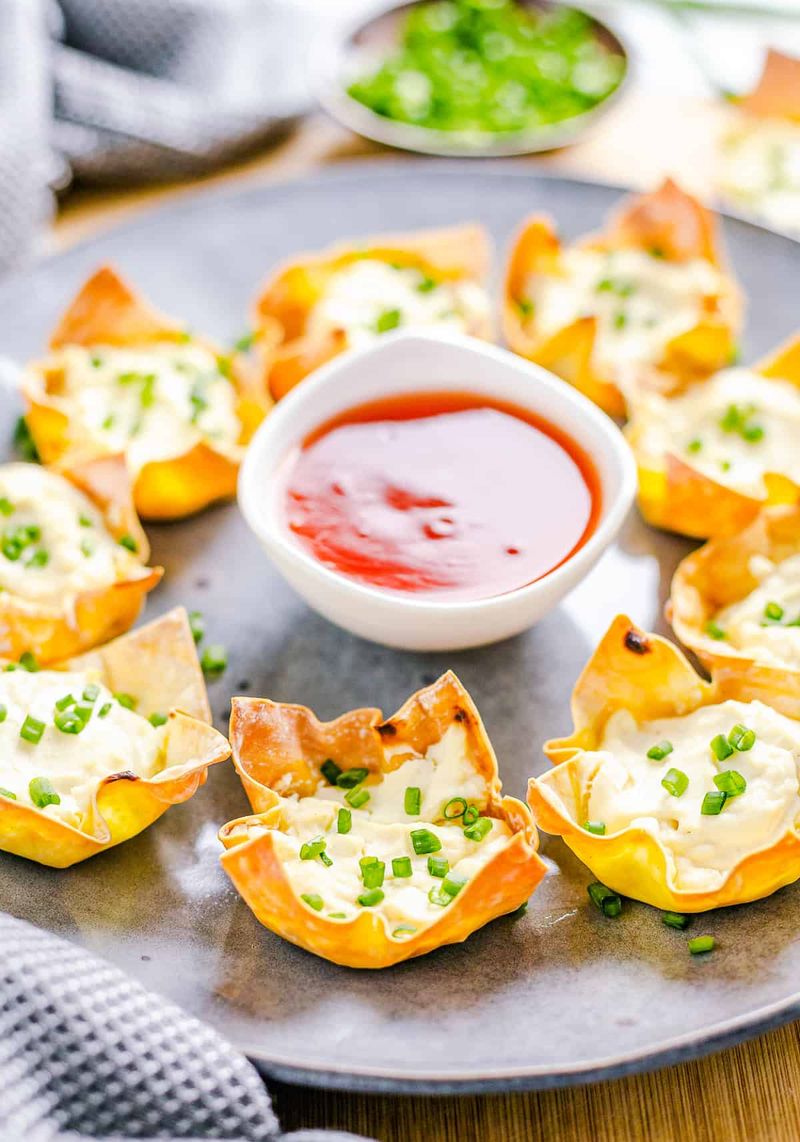 Cheesy Wonton Cups