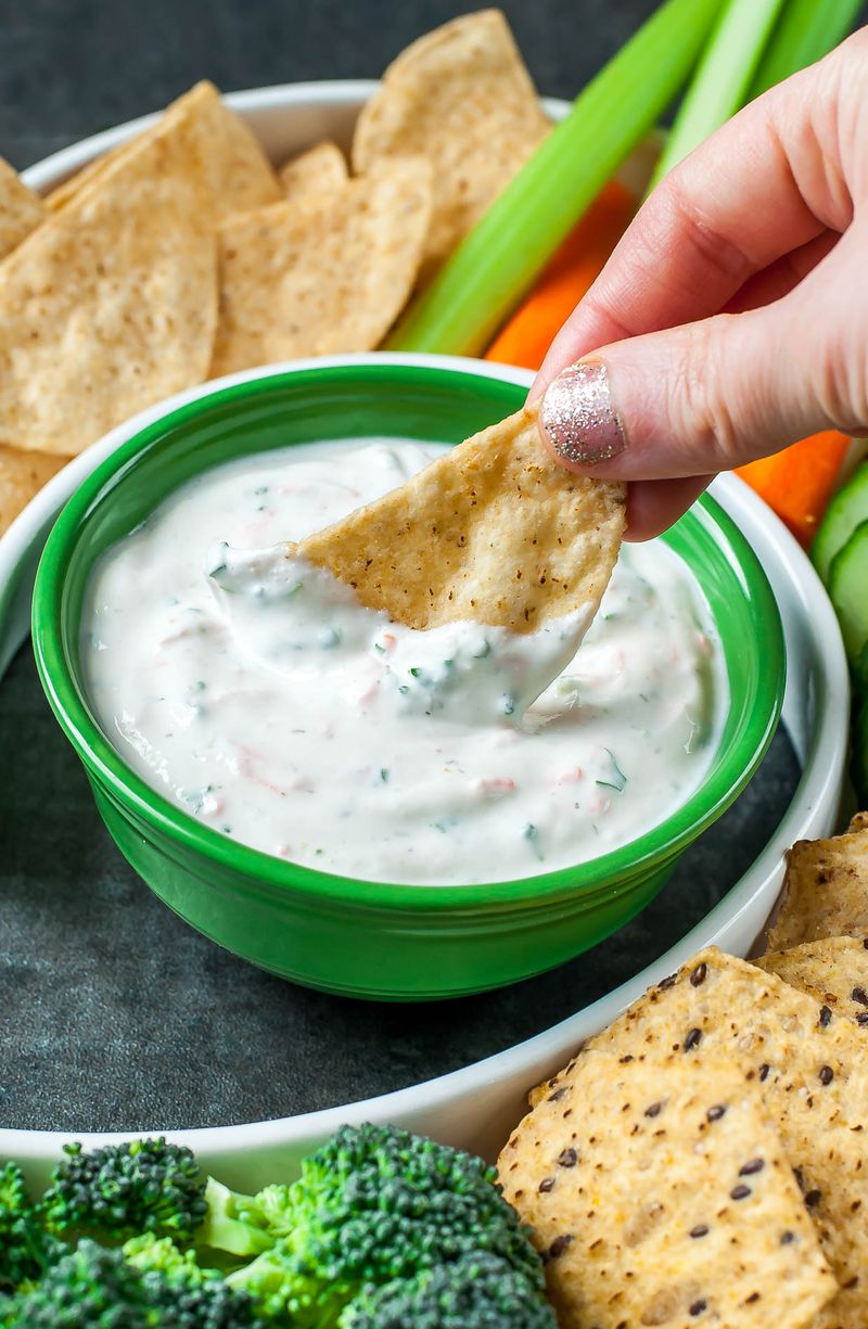 Broccoli Dip with Veggie Sticks