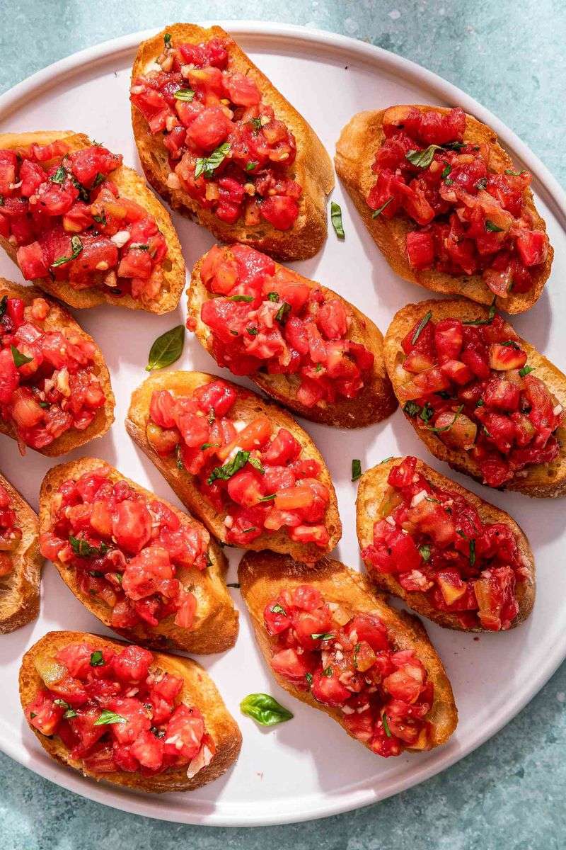 Bruschetta with Fresh Tomatoes and Basil