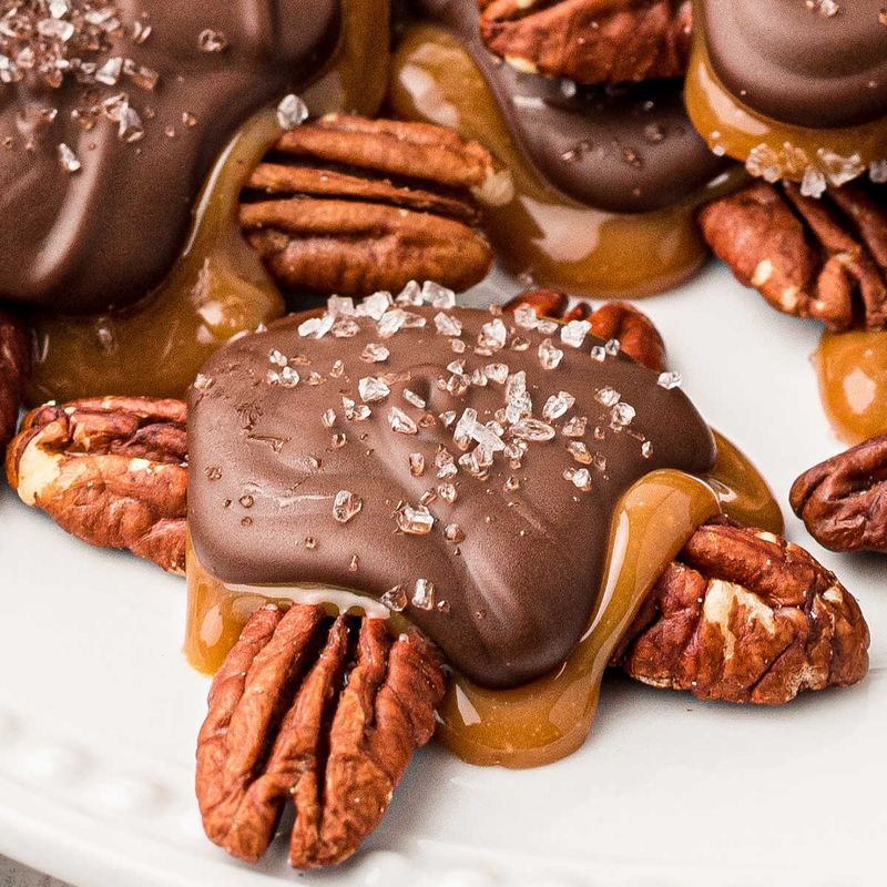 Caramel Pecan Turtle Clusters