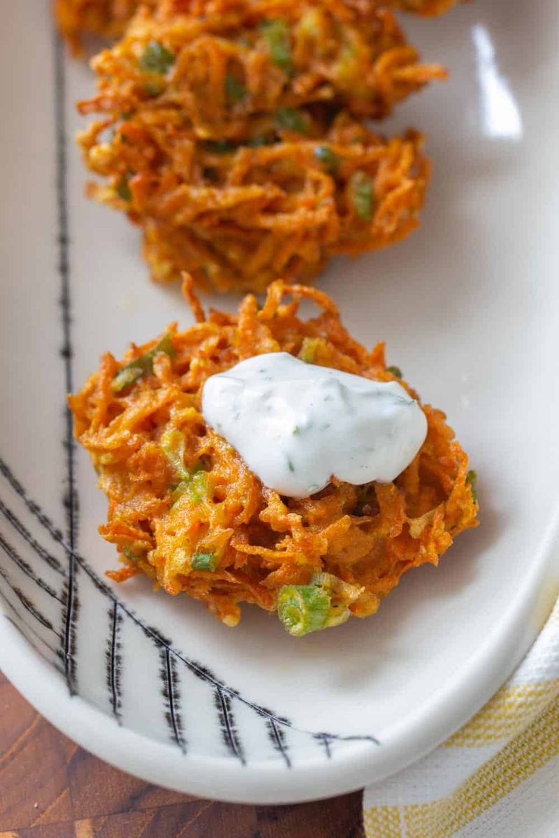 Carrot Fritters With Yogurt Dipping Sauce