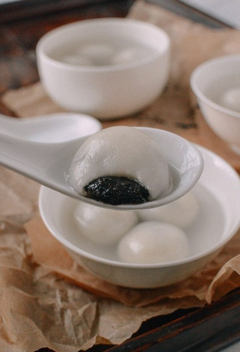 Tang Yuan (Glutinous Rice Balls)