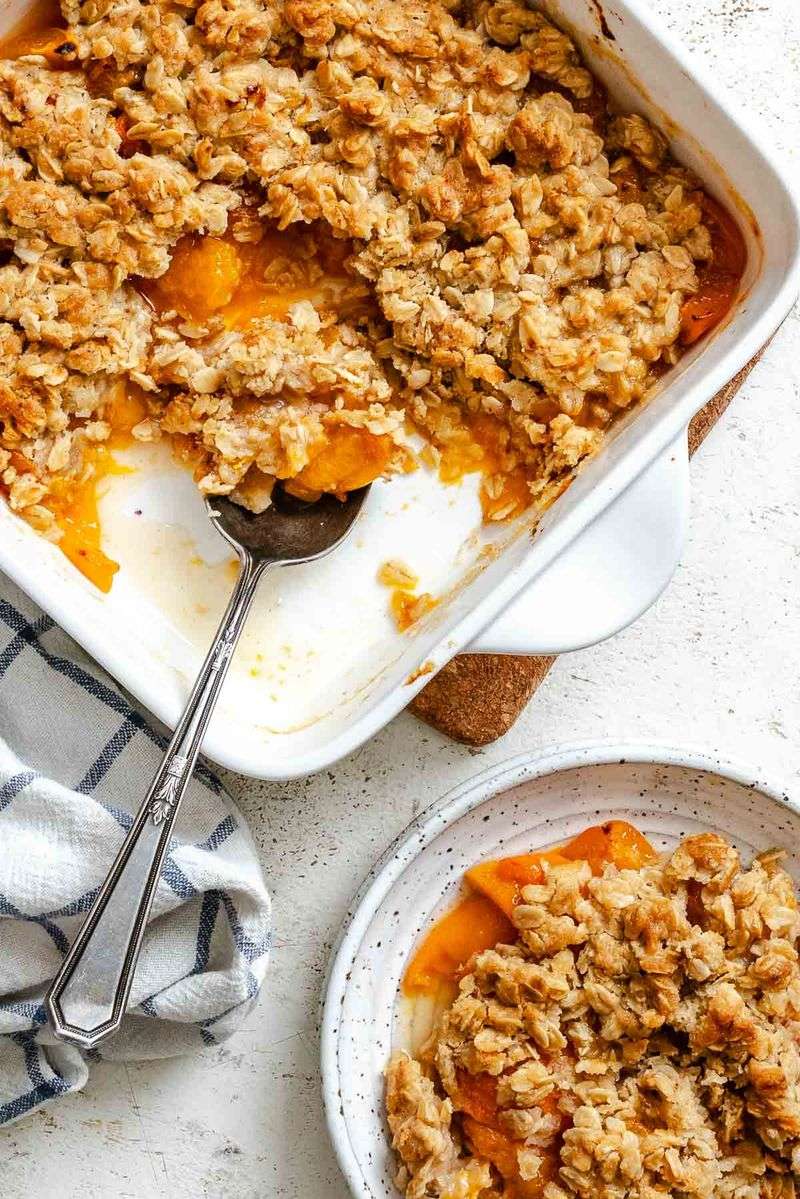 Apricot Vanilla Crumble