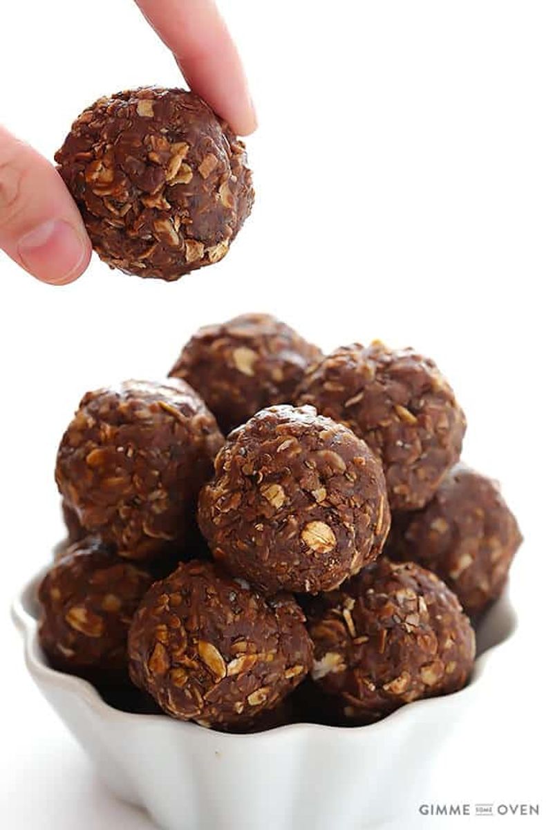 Chocolate No-Bake Energy Balls