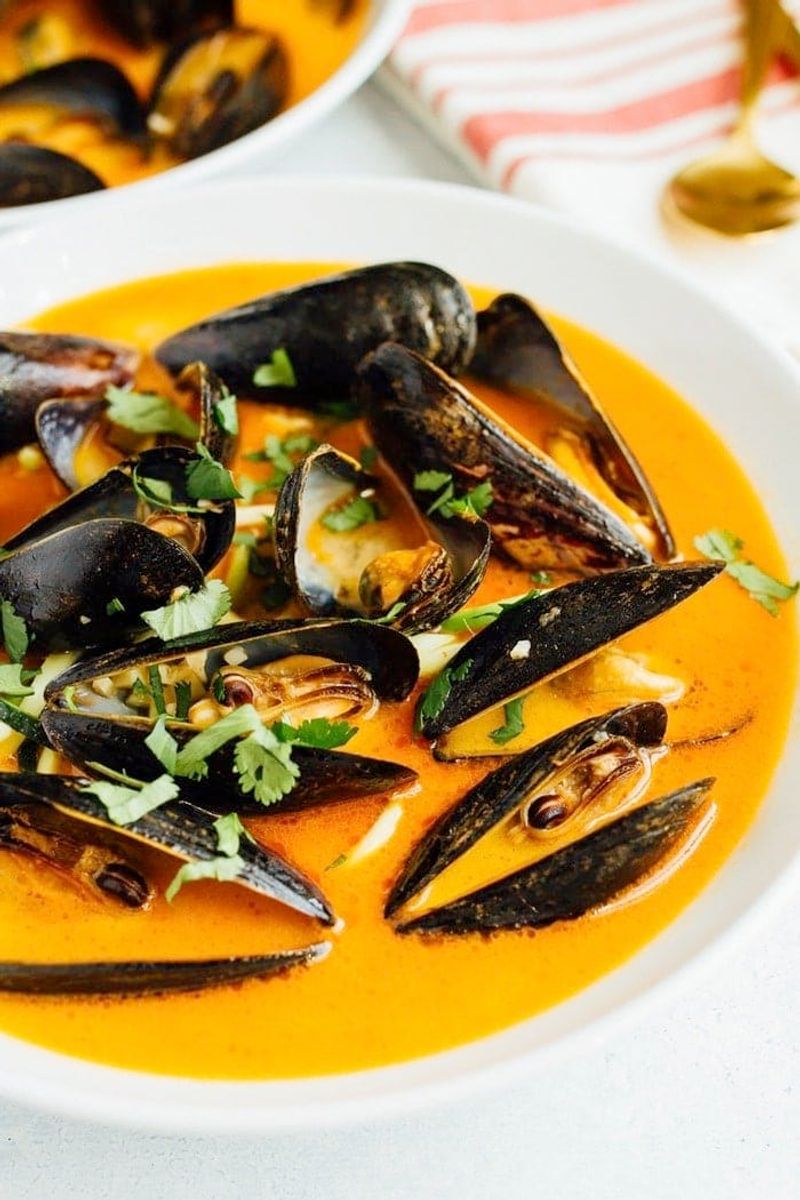 Mussels in Coconut Curry Broth