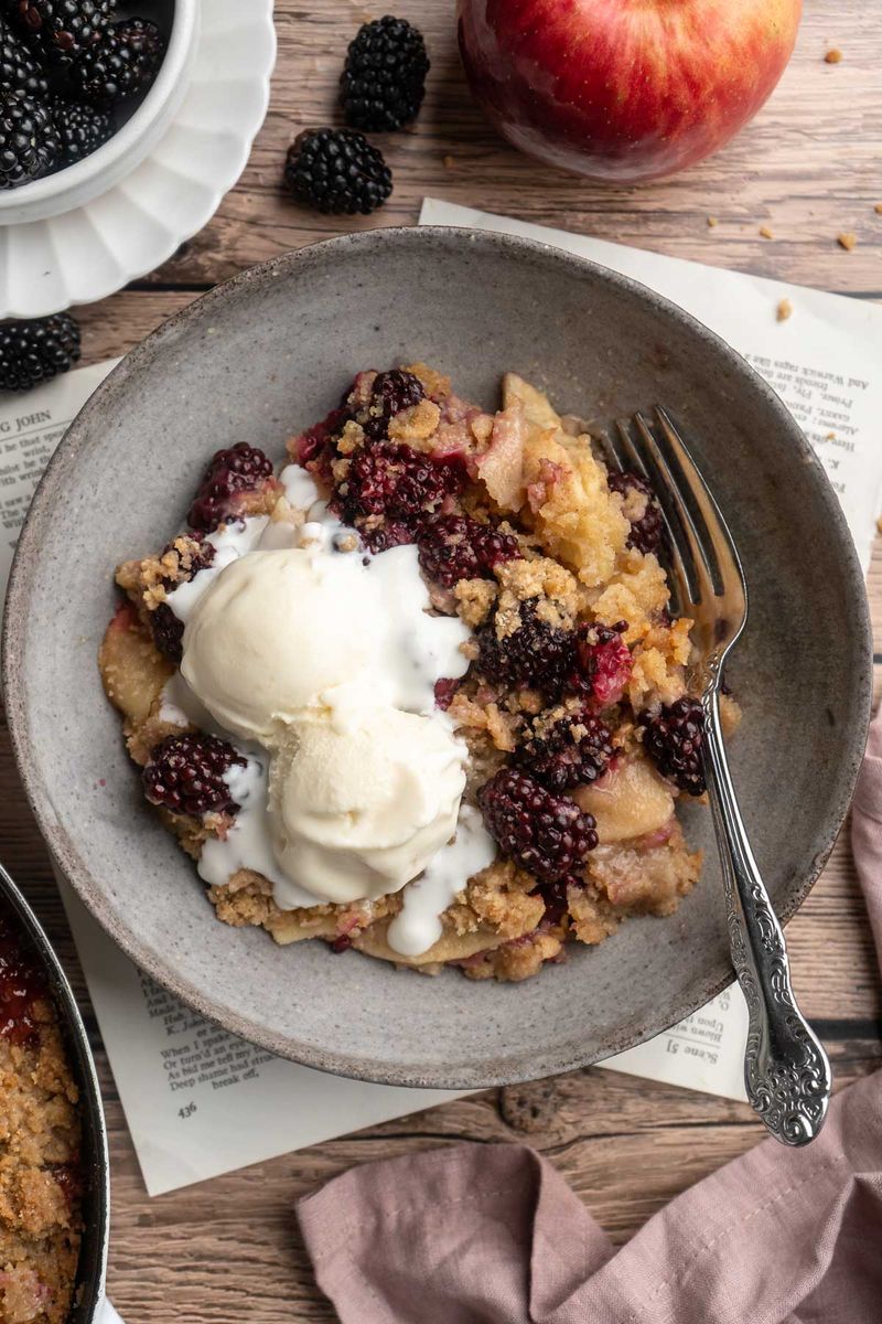 Blackberry And Apple Crumble