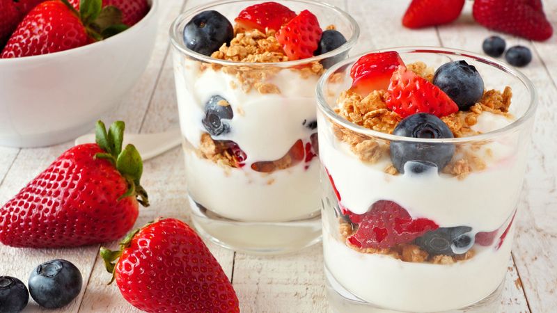 Greek Yogurt Berry Parfait Pudding