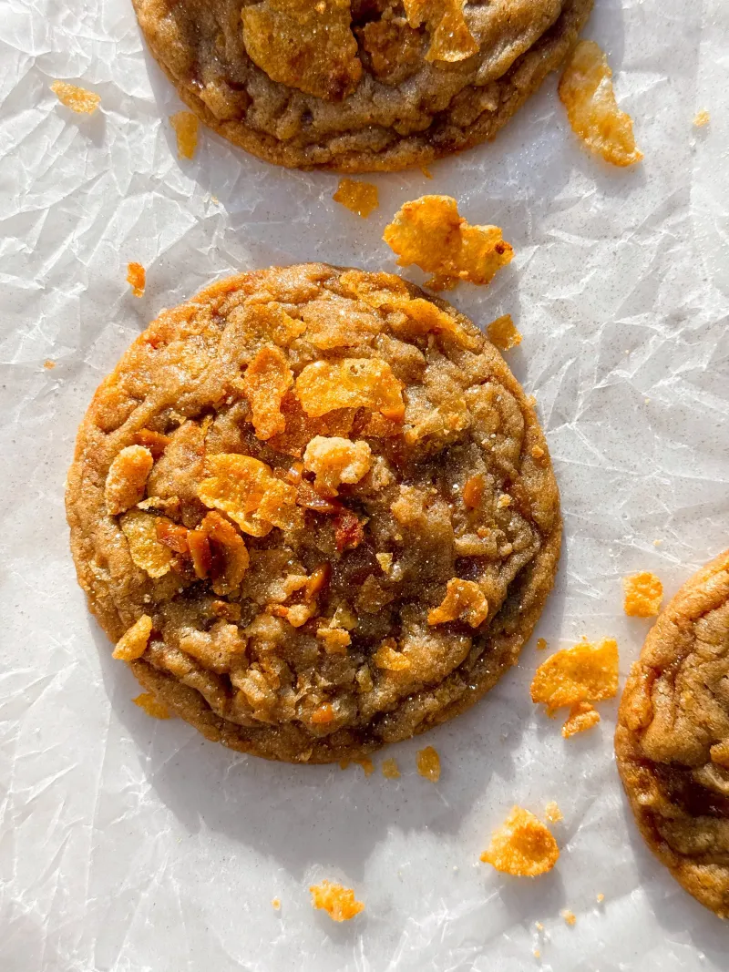 Cornflake Caramel Cookies