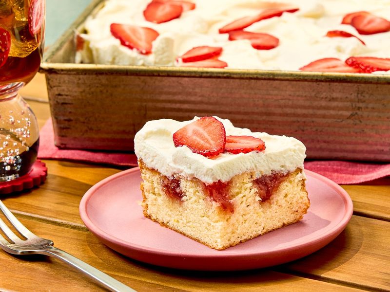 Pepperidge Farm Strawberry Cake