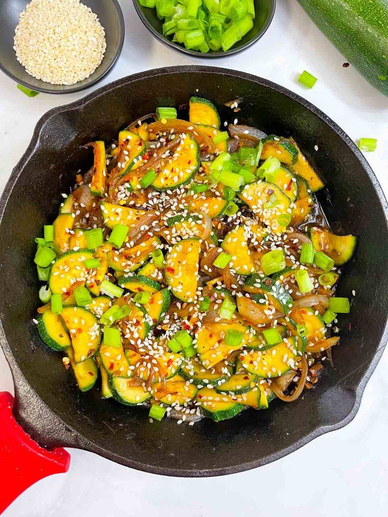 Courgette Stir-Fry With Ginger And Sesame