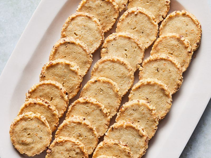 Blue Cheese Walnut Crisps