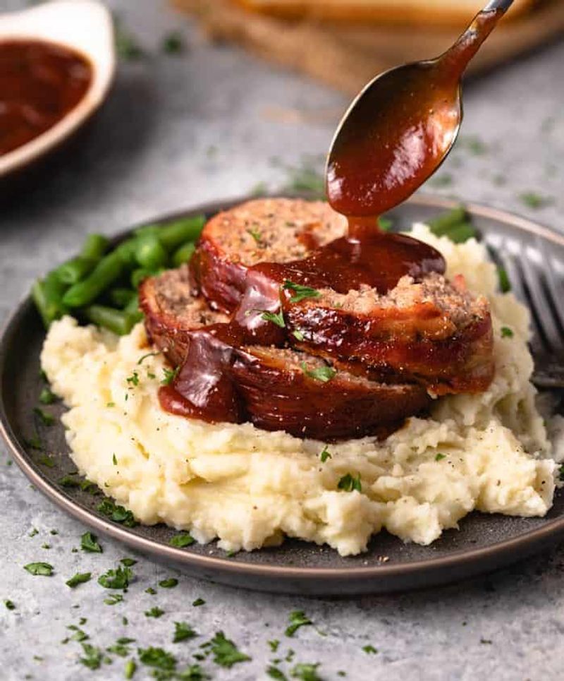 Homemade Meatloaf with Mashed Potatoes