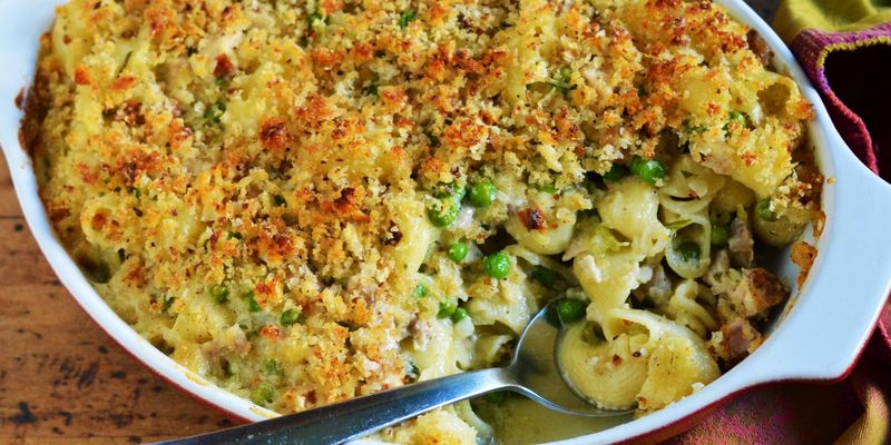 Turkey and Pea Cream Pasta Bake