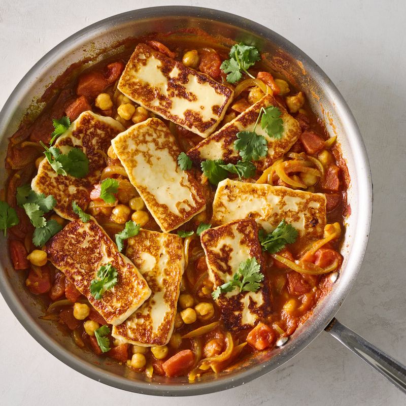 Crispy Chickpea And Halloumi Skillet
