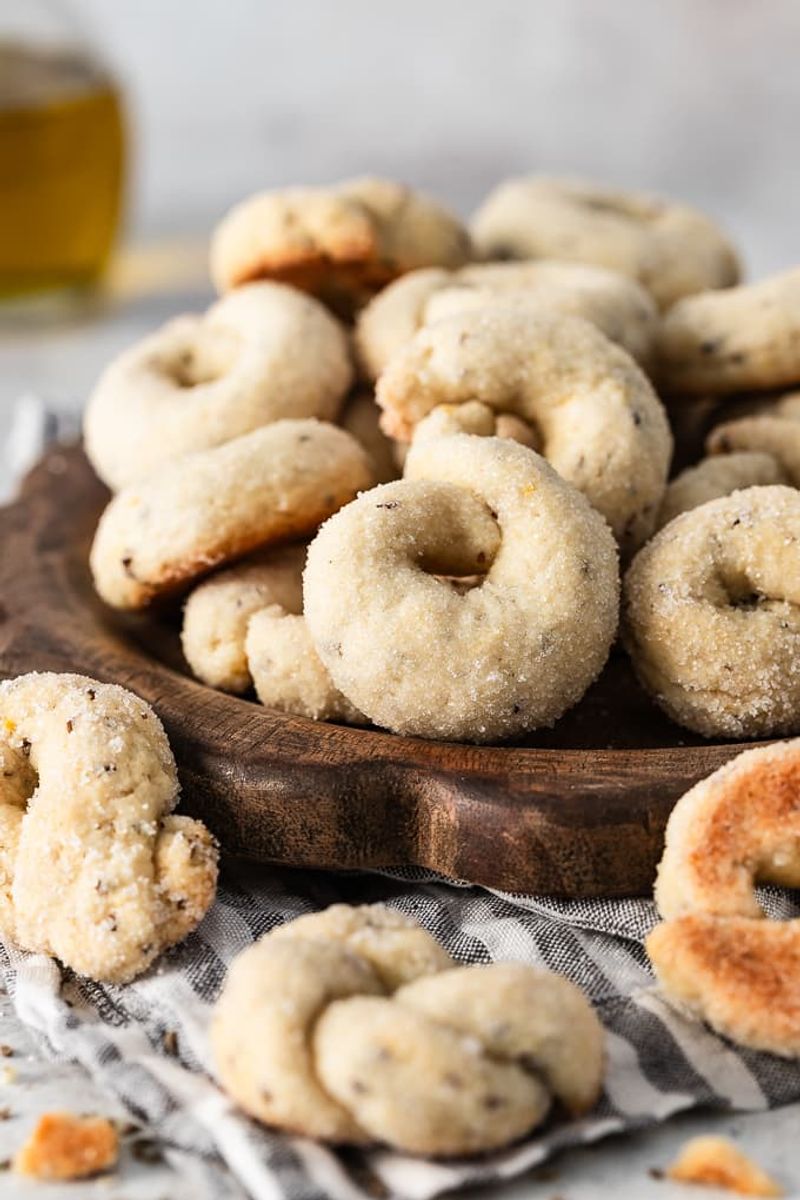 Ciambelle al Vino (Wine Cookies)