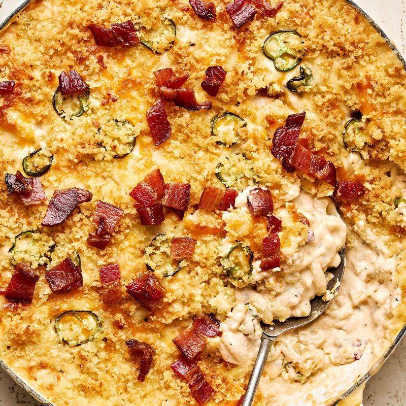 Mac and Cheese With Crispy Topping Bar
