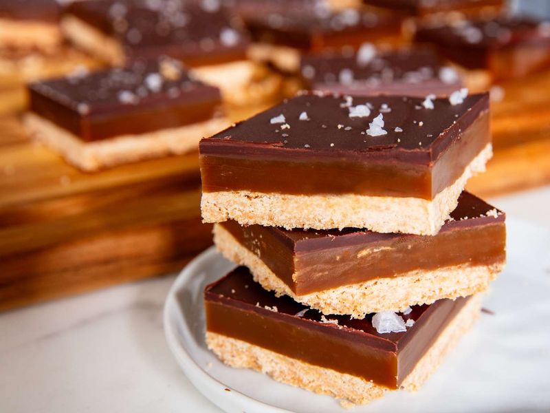 Caramel Shortbread (Millionaire's Shortbread)