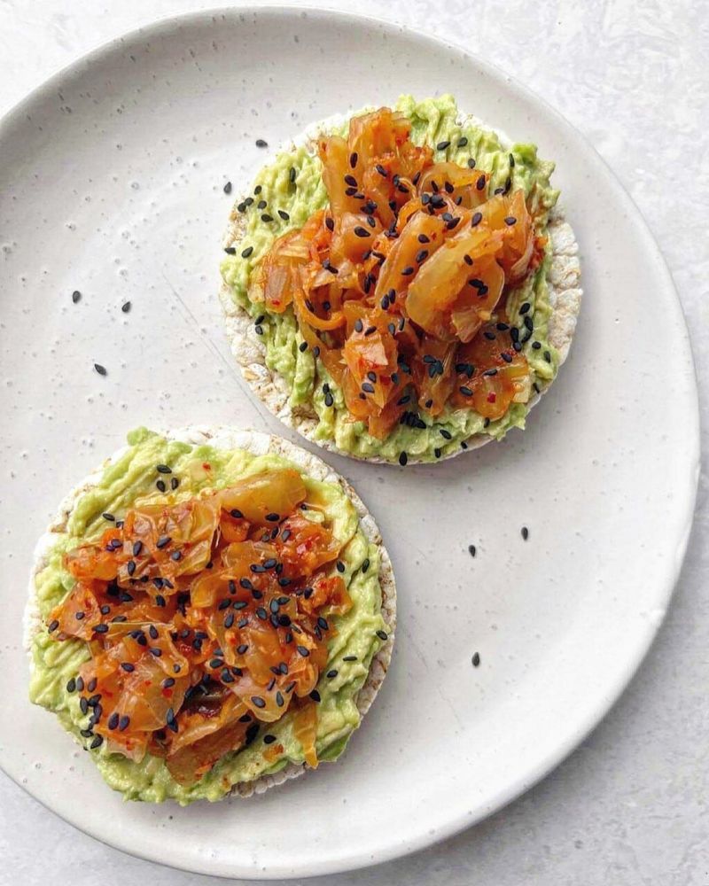 Rice Cakes with Avocado