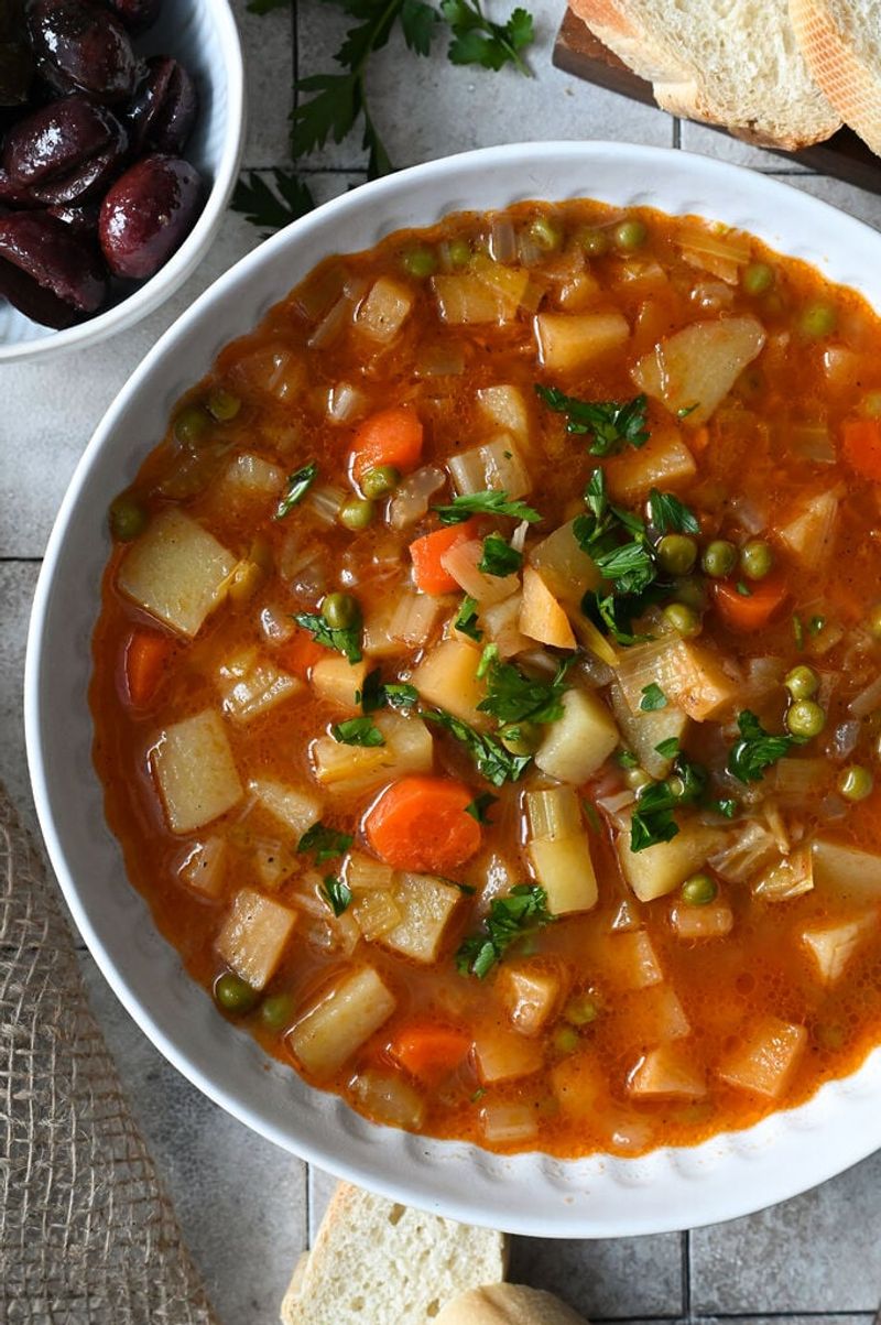 Hortosoupa (Greek Vegetable Soup)
