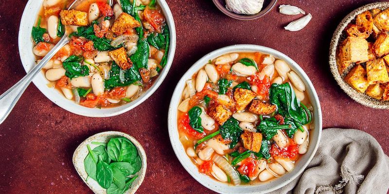 White Bean and Spinach Soup