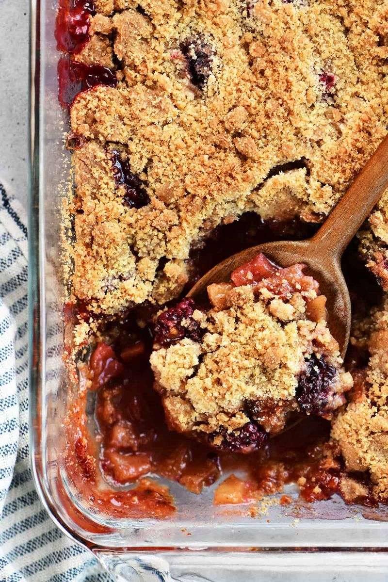 Apple and Blackberry Crumble