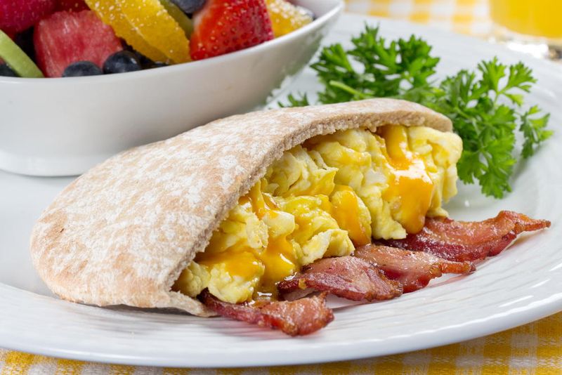 Breakfast Egg and Bacon Pitta