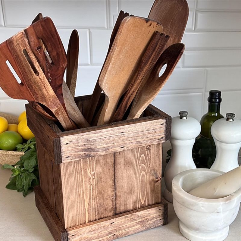 Build a Farmhouse-Style Wooden Utensil Holder