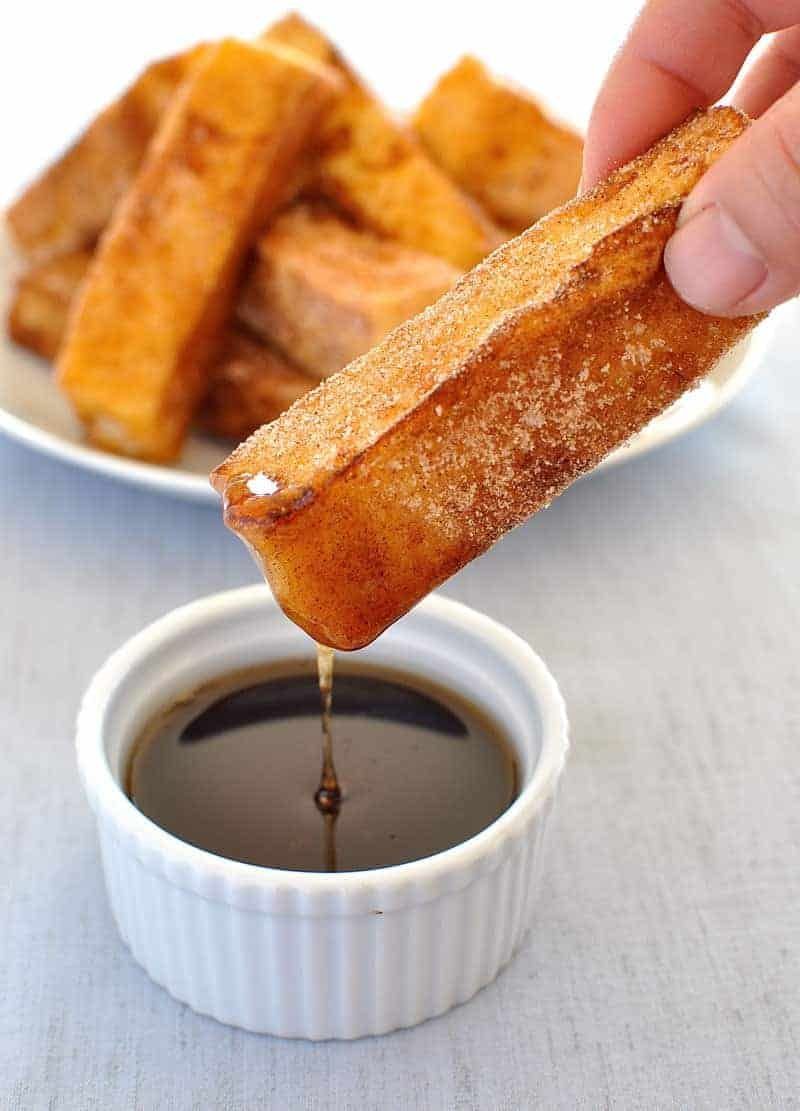 Cinnamon Roll French Toast Sticks