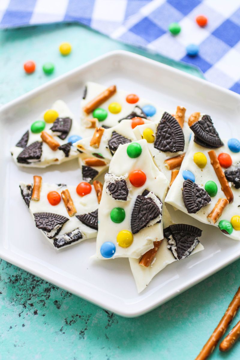 Chocolate Bark with Toppings