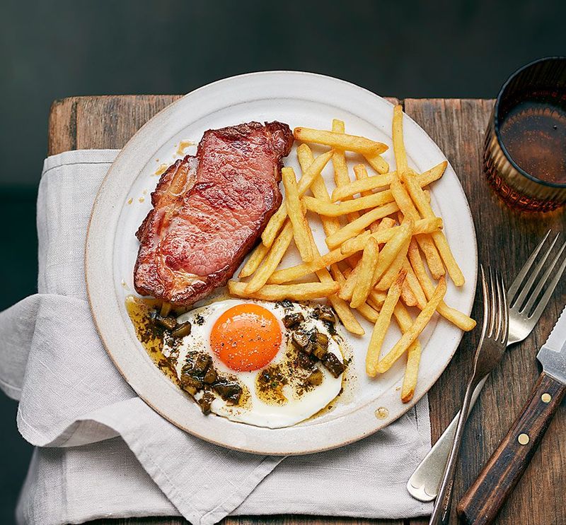 Gammon, Egg and Chips