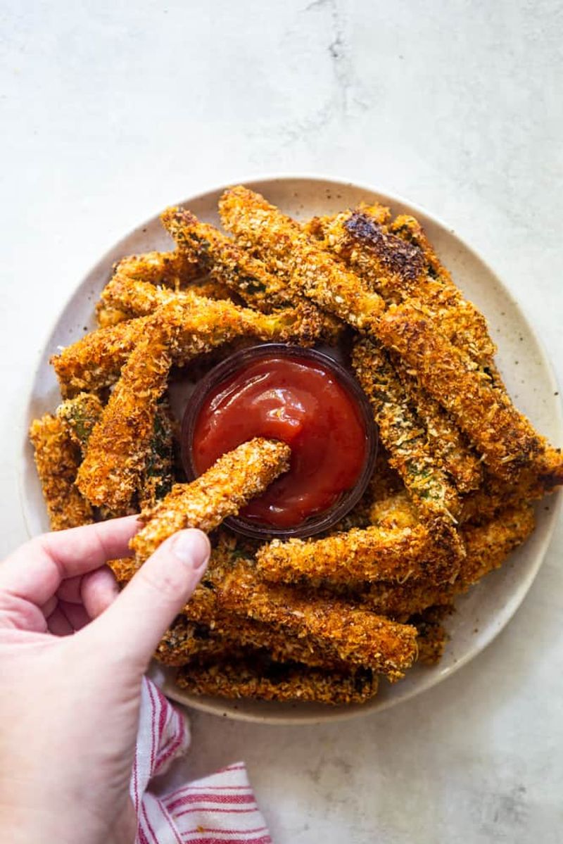 Crispy Parmesan Zucchini Fries
