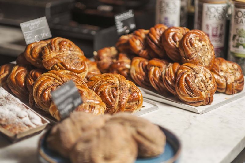 Cinnamon Stories, Wimbledon