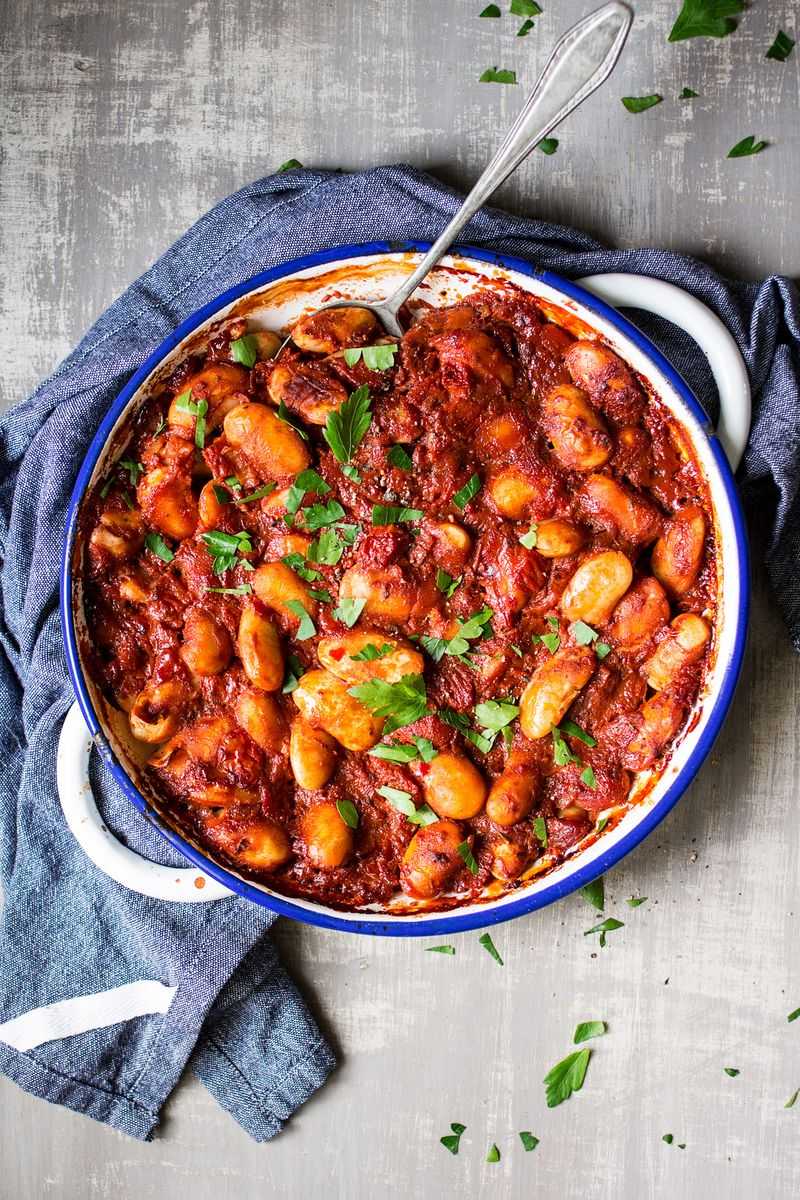 Gigantes Plaki (Giant Baked Beans)