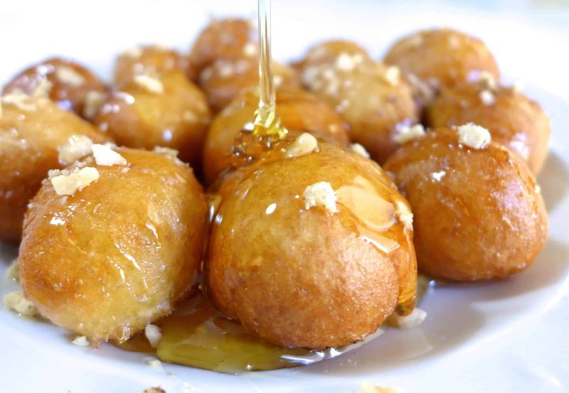 Loukoumades me Meli