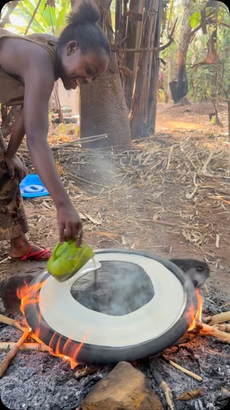 Injera Teff Flatbread (Ethiopian Mitad Stone Cooking)