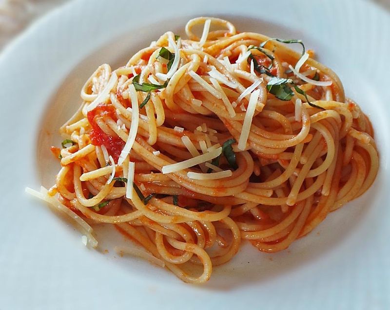 Tomato Basil Spaghetti