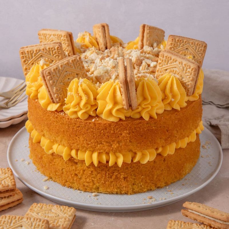Custard Cream Traybake