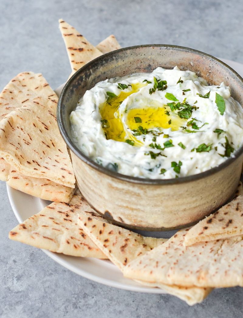 Pita Bread with Tzatziki
