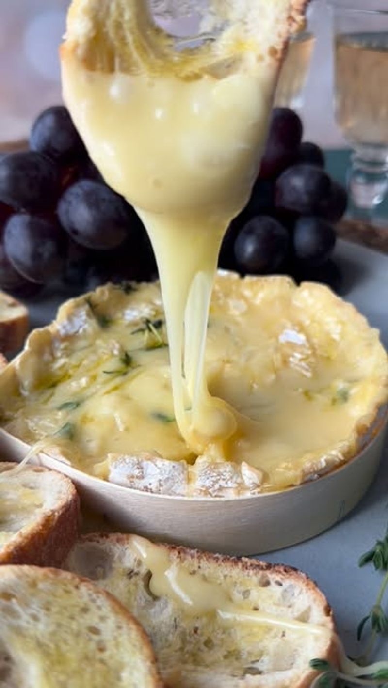 Baked Camembert Fondue