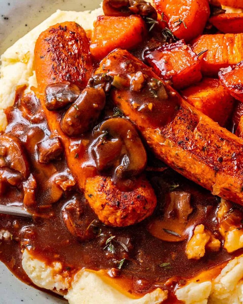 Vegan Sausage and Mash with Mushroom Gravy
