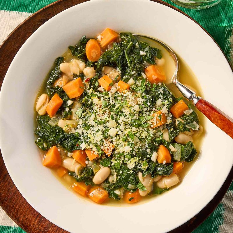 White Bean and Kale Soup