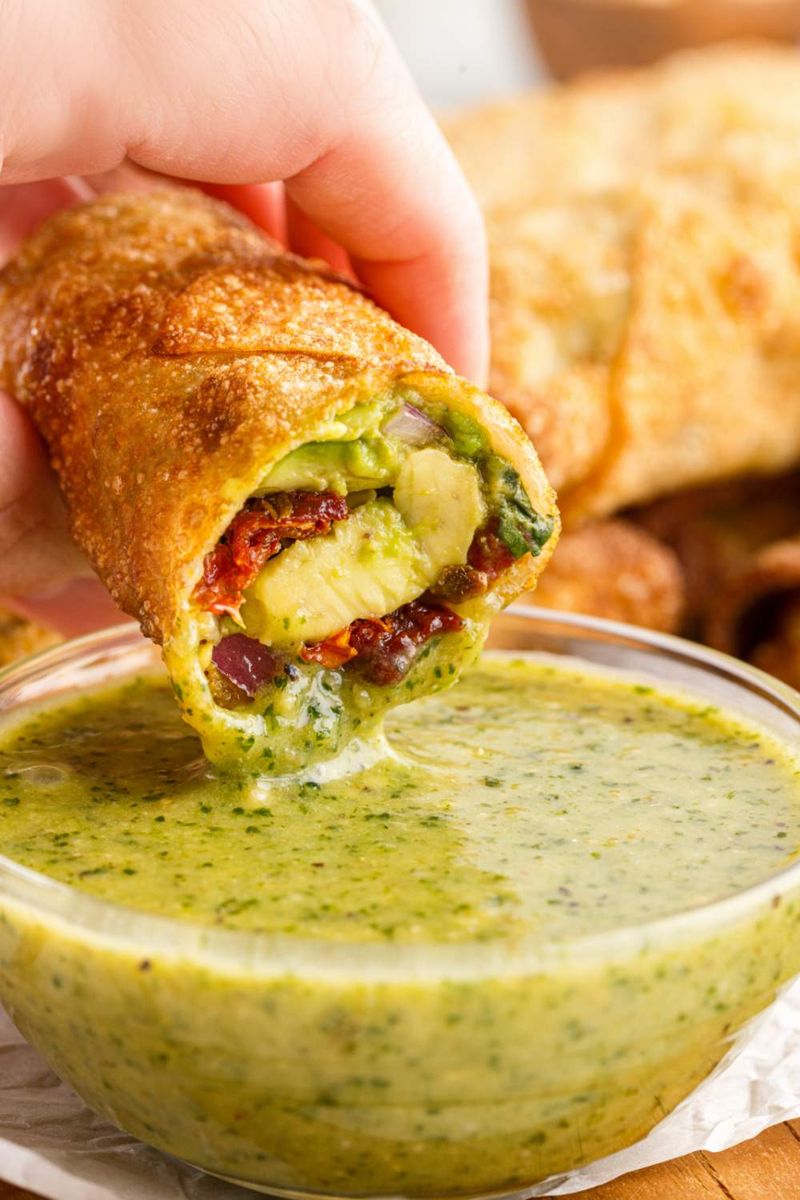 Cheesecake Factory's Avocado Egg Roll Dip
