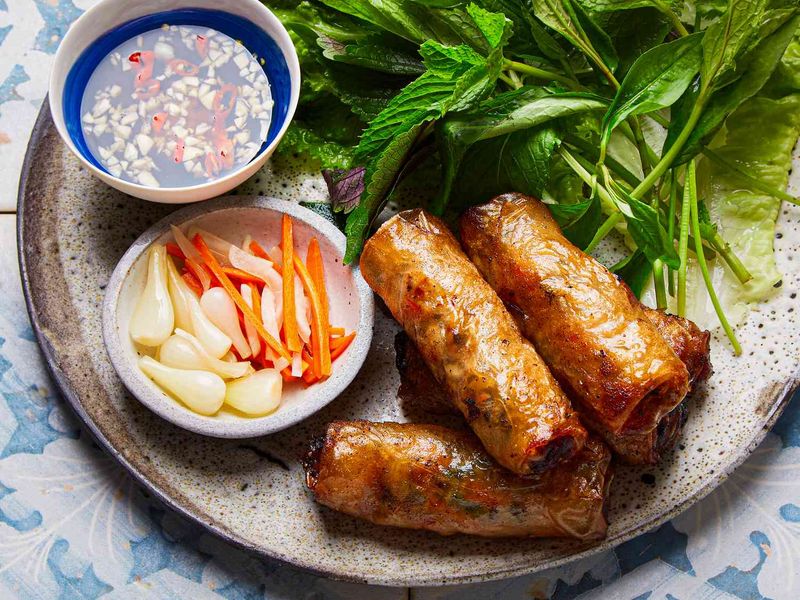 Crispy Rice Paper Rolls